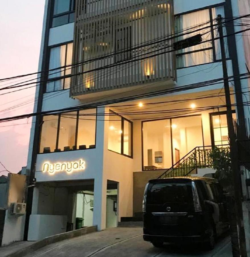 Nyenyak Mrt Lebak Bulus Simatupang Hotel Jakarta Exterior photo