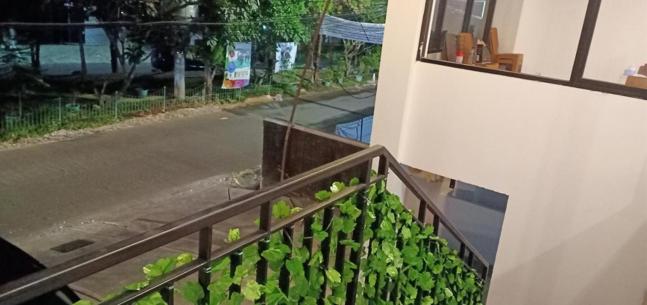 Nyenyak Mrt Lebak Bulus Simatupang Hotel Jakarta Exterior photo